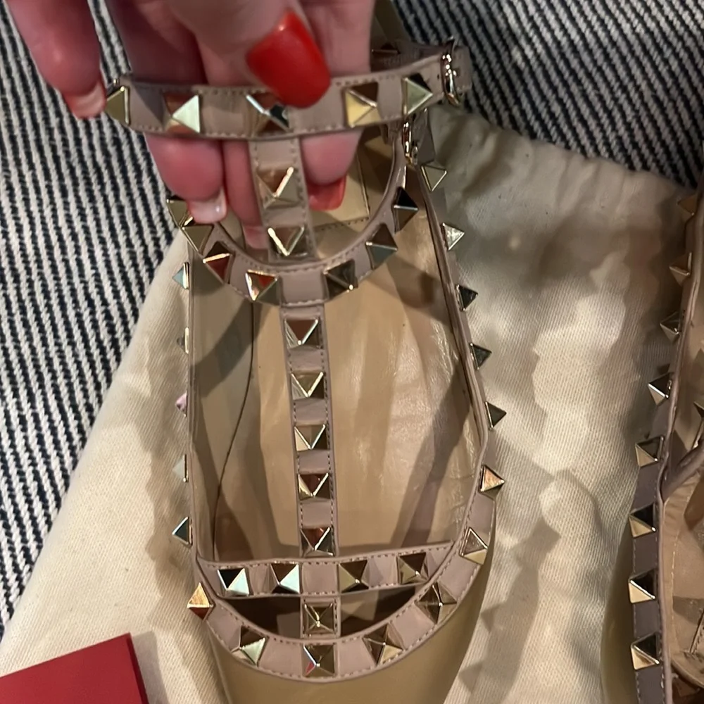Valentino NWOT camel colored flats - Picture 11 of 13